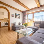 Horvath Apartment *