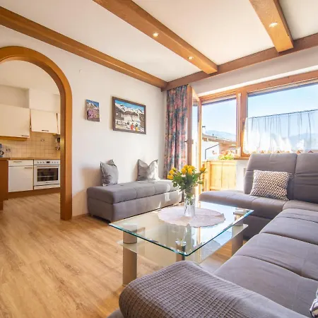 Horvath Apartment *